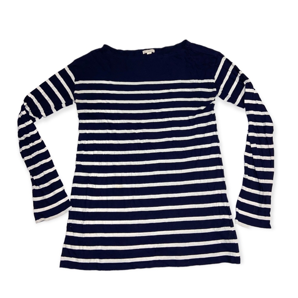 Gap woman’s boat neck long sleeve shirt